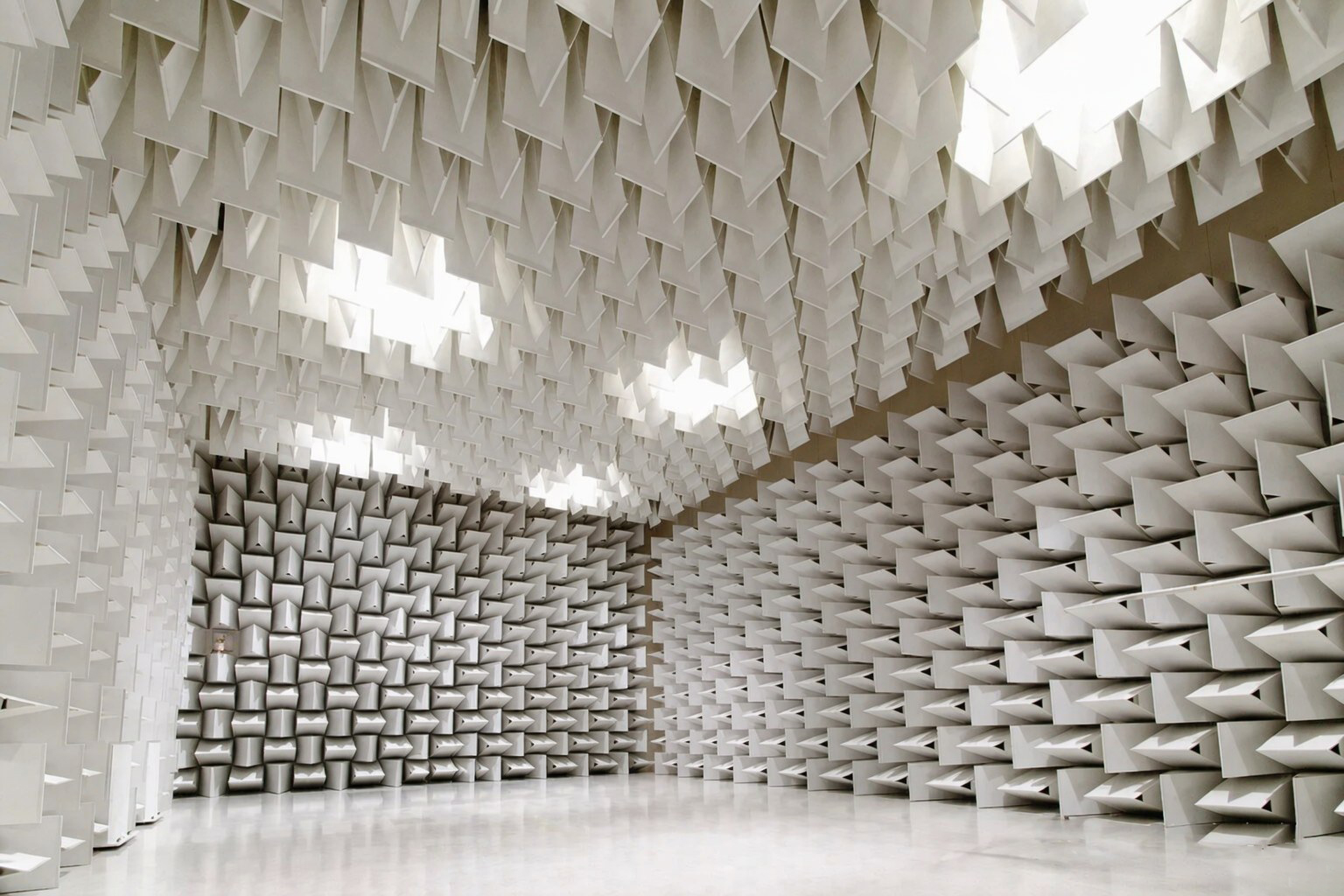 Absorption Wedge (Acoustic Wedge)